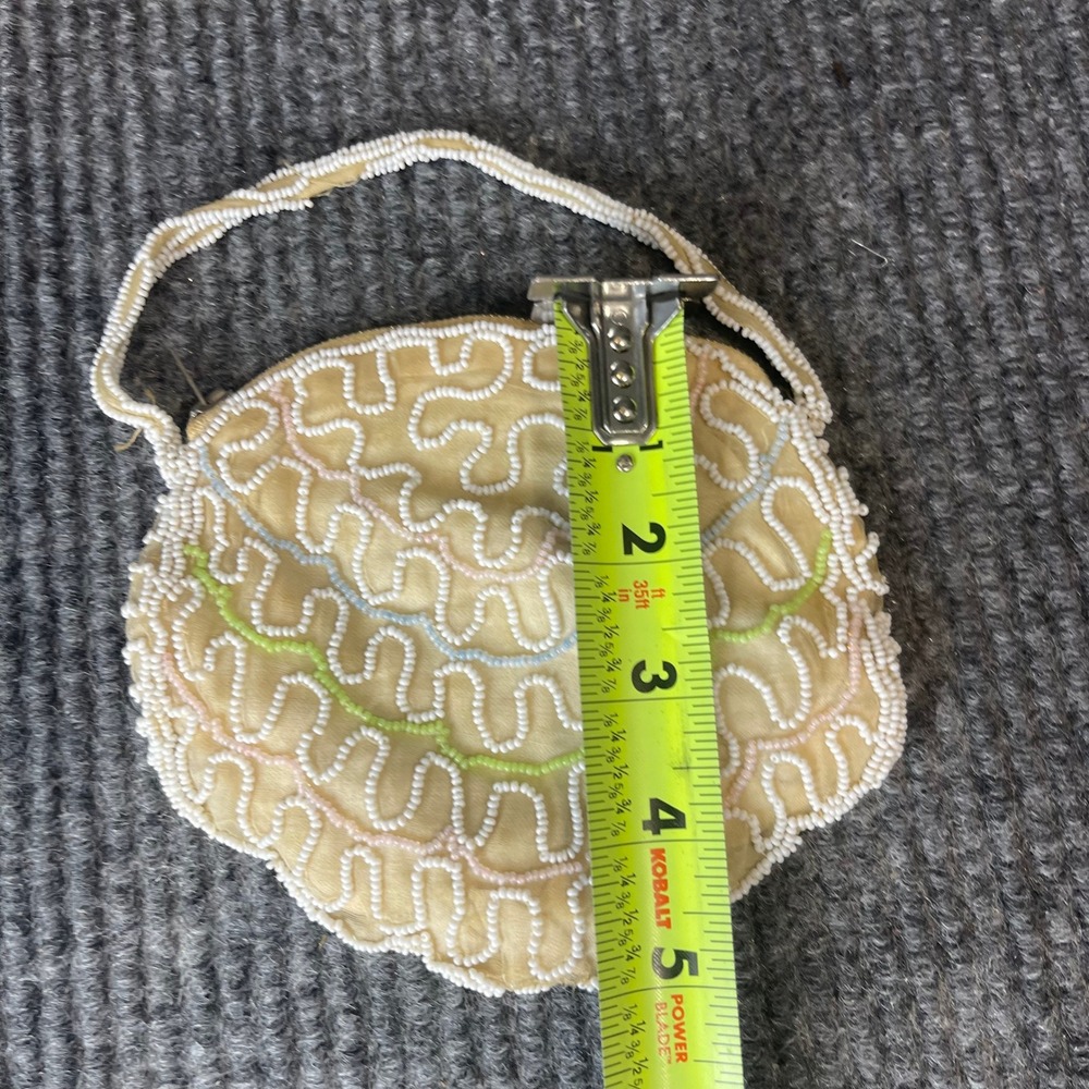 Vintage Handmade Beaded Micro Handbag Coin Champagne Pastel Scalloped Belgium‎ - Picture 13 of 13